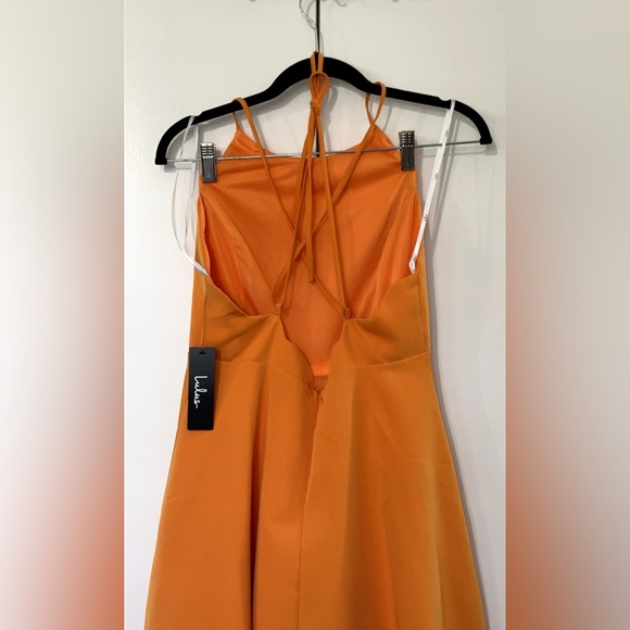 NWT Lulu’s Play on Curves Orange Backless Dress - Picture 5 of 6
